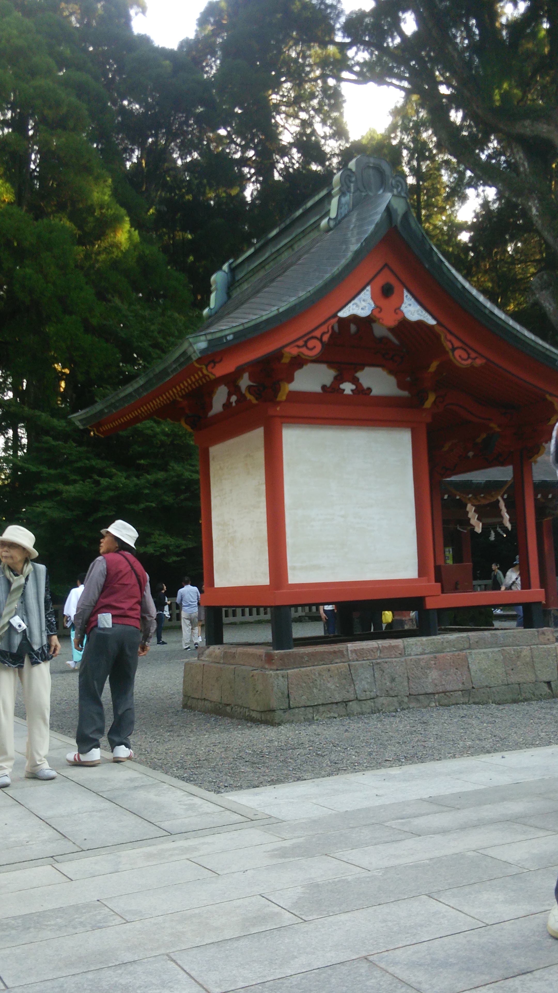人生相談・恋愛相談・復縁相談なら
法華経寺住職・神宮司龍峰